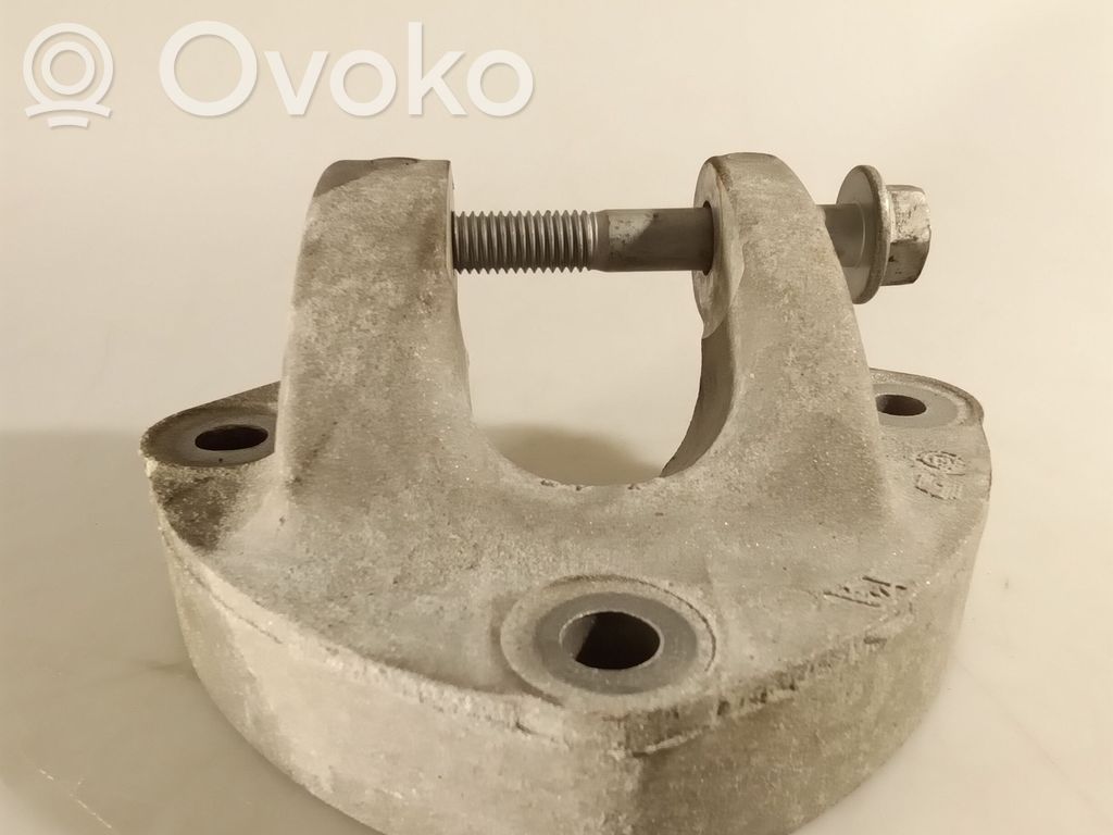 Renault Master III Engine mounting bracket 