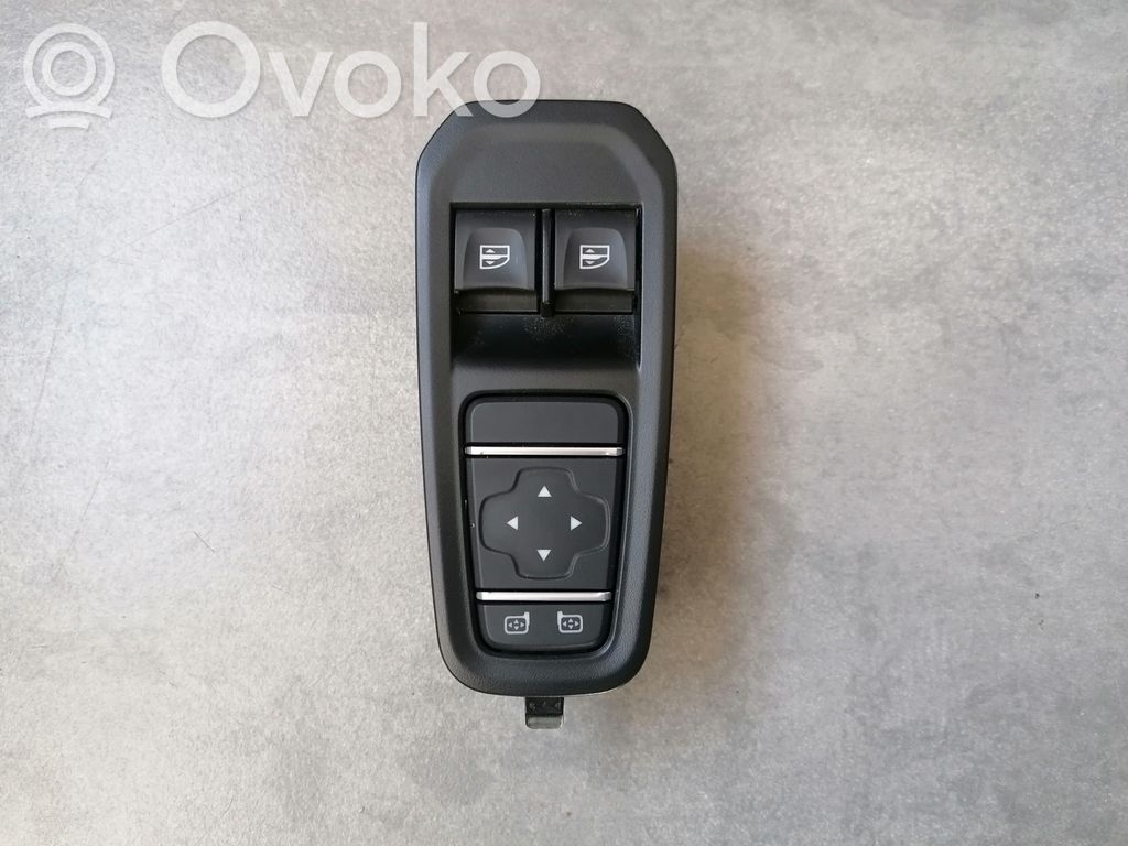 Przyciski szyb   255700068R,809617863R,2573834X,254112588R