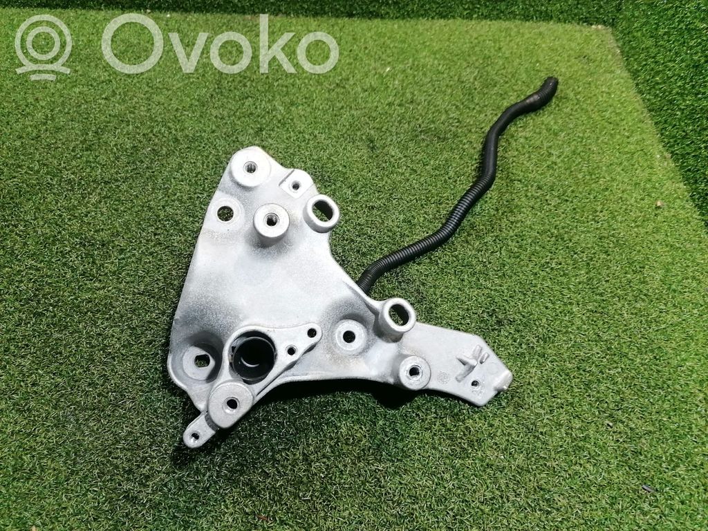 Renault Trafic III (X82) Engine mounting bracket 