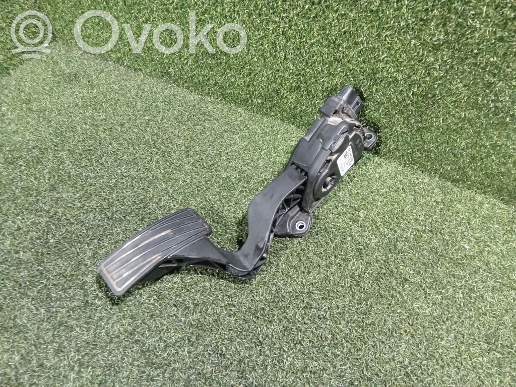 Akceleratoriaus pedalas   4940079J90,6PV00907401
