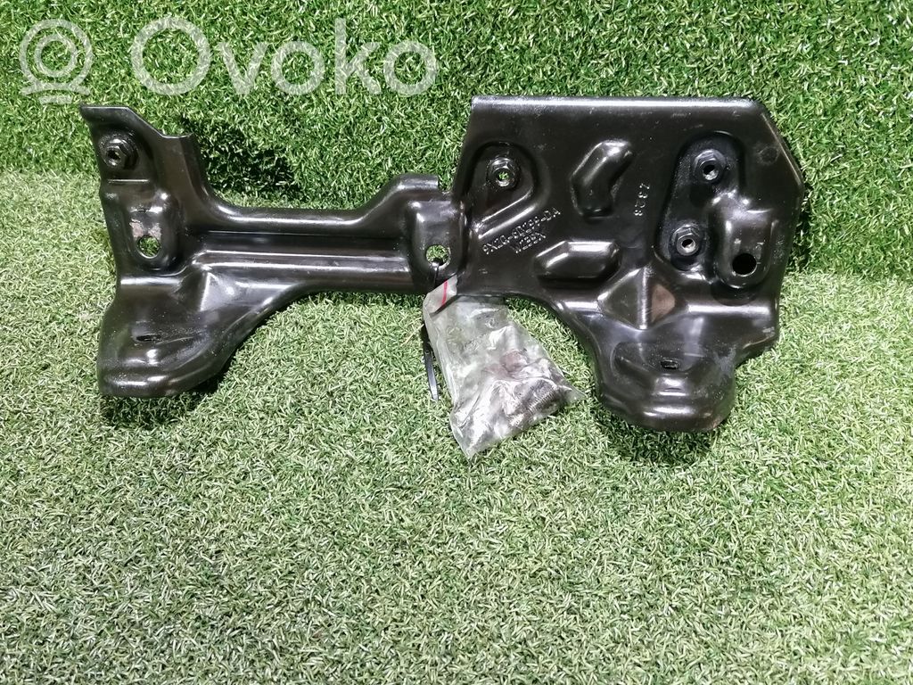 Jaguar XF X250 Engine mounting bracket 