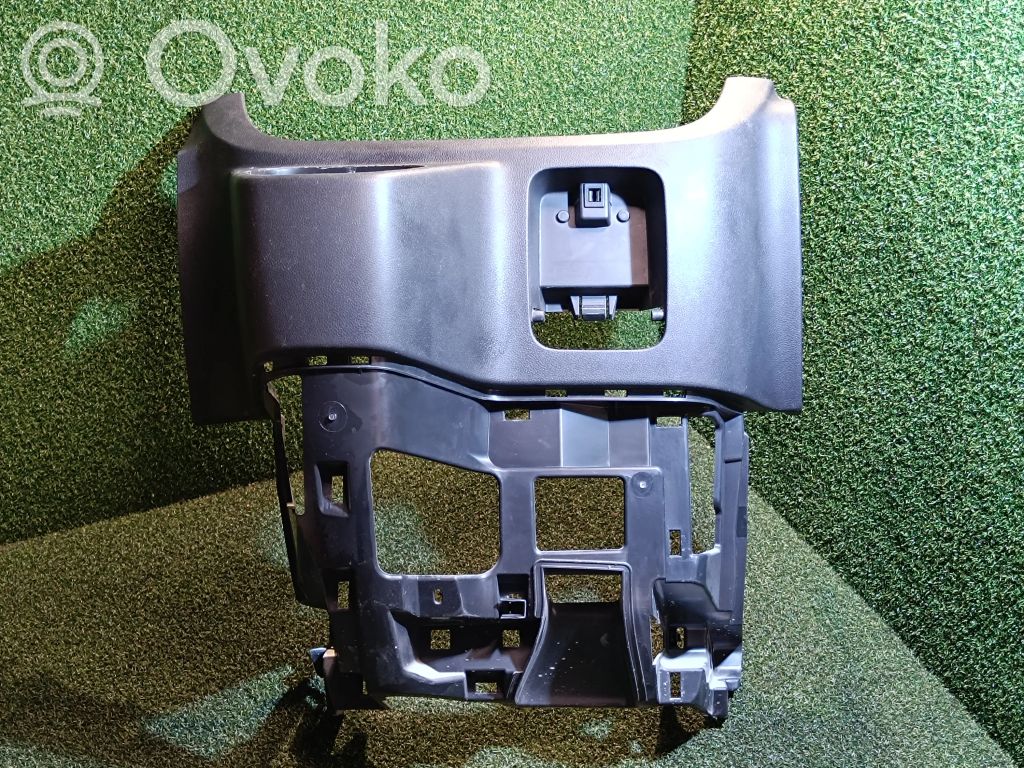 Opel Vivaro Center console 