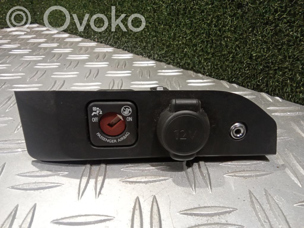 Toyota Proace Pasažiera gaisa spilvena slēdzis 