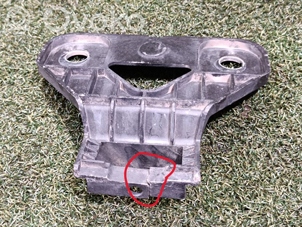 Renault Master III Front bumper mounting bracket 