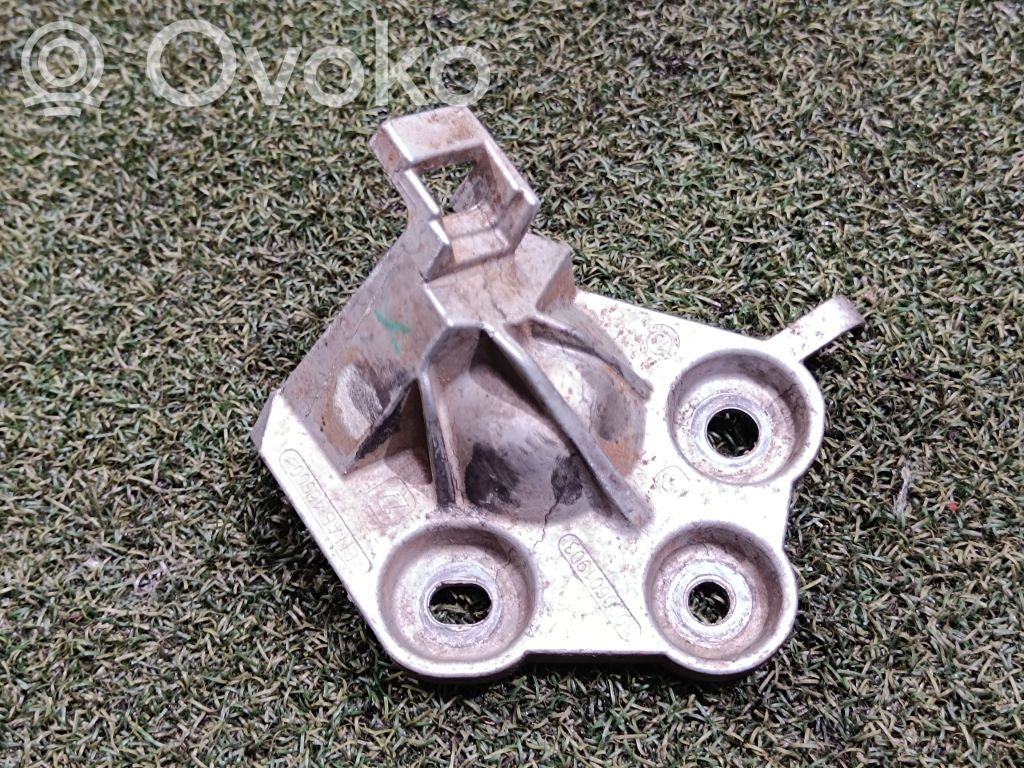 Toyota Proace Engine mounting bracket 