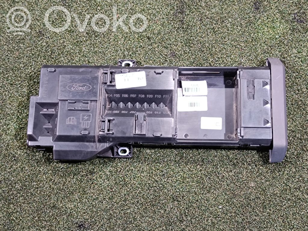 Ford Transit Pliusinių laidų jungimo mazgas 