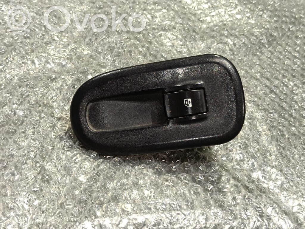 Renault Master III Electric window control switch 