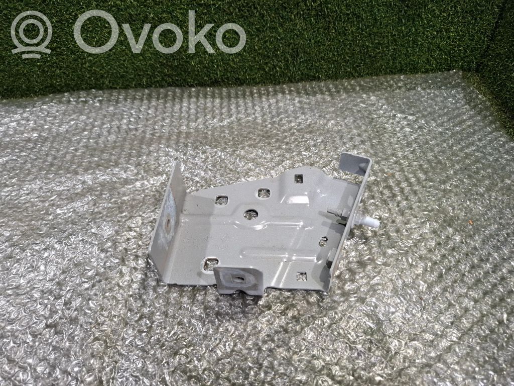 Front splash guards bracket   631429931R