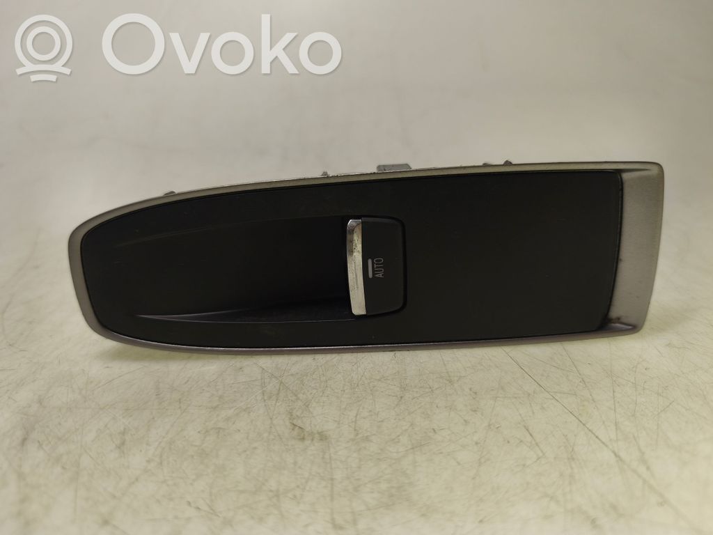 Subaru Outback (BT) Electric window control switch 