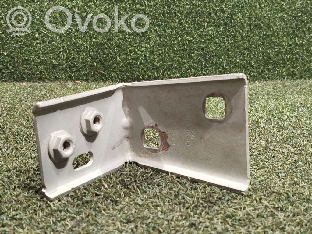 Ford Transit Custom Fender mounting bracket 
