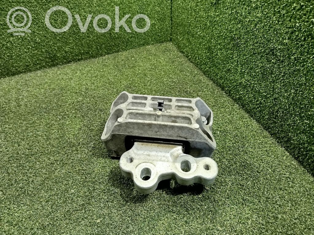 Ford Tourneo Custom Engine mount bracket 