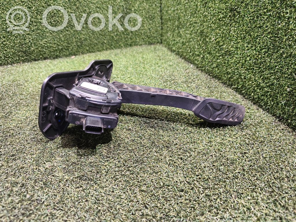 Akceleratoriaus pedalas   BK219F836AC,6PV93456200