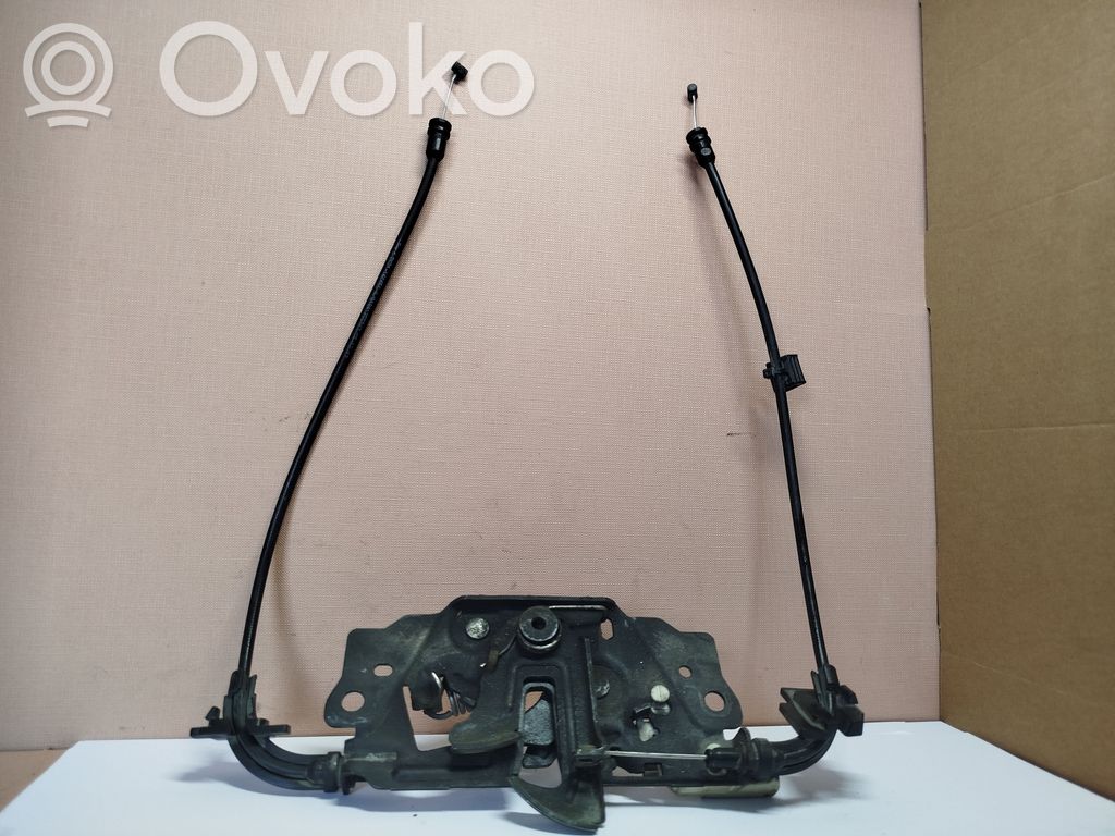 Spyna variklio dangčio   BK2116E624AD,BK2116E624