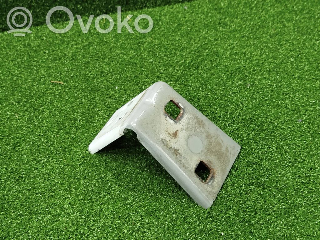 Ford Transit Custom Fender mounting bracket 