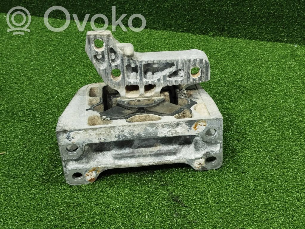 Renault Master III Engine mount bracket 