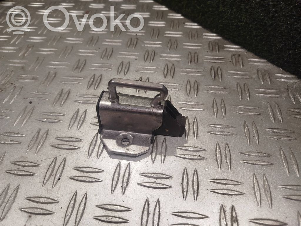 Ford Transit VII Rear door lock loop/hook striker 