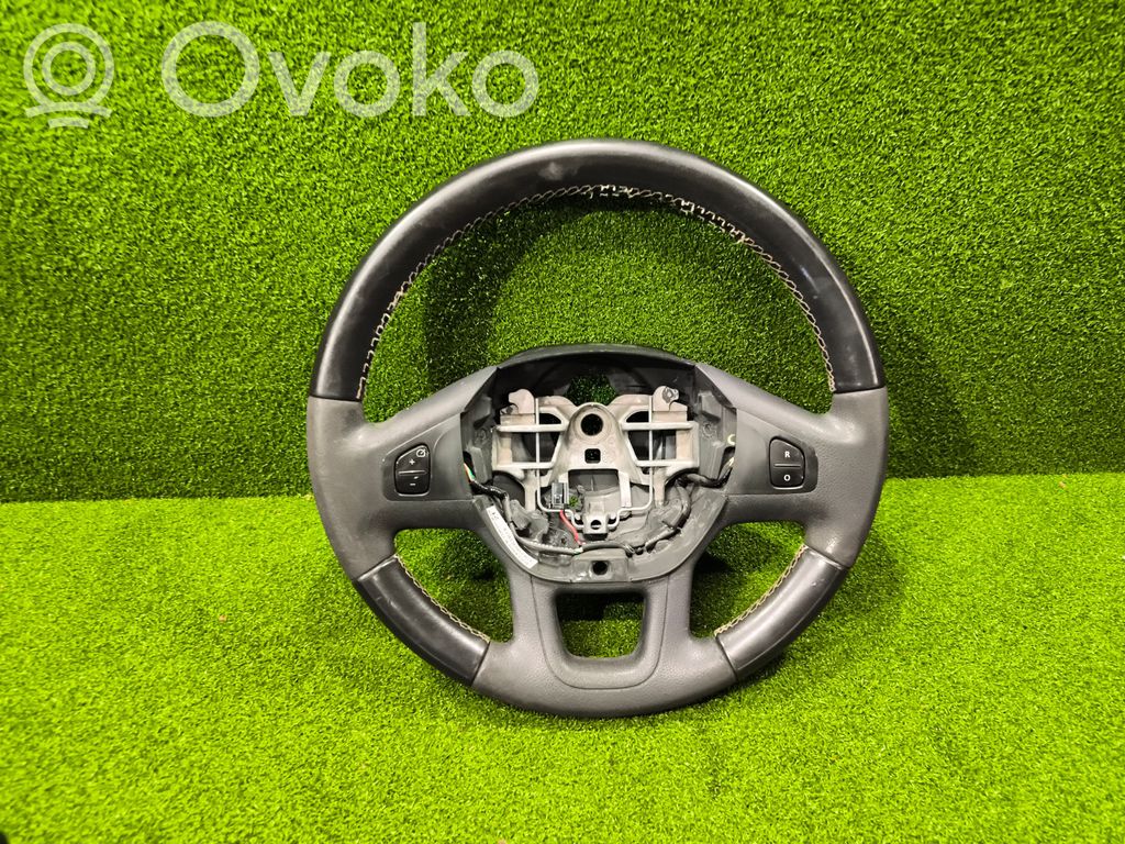 Opel Vivaro Ohjauspyörä 