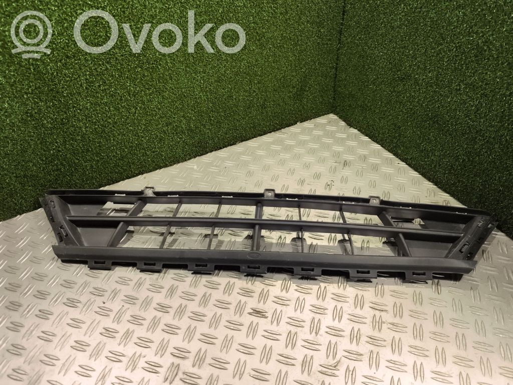 Ford Transit Custom Front bumper lower grill 