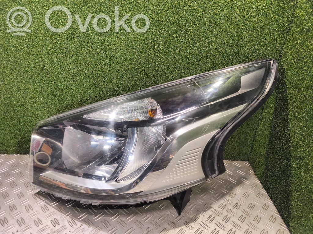 Renault Trafic III (X82) Lampa przednia 
