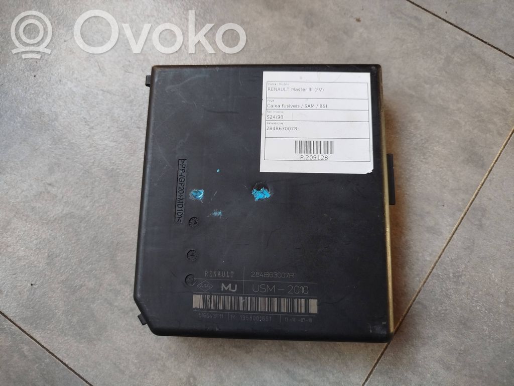 Renault Master III Fuse module 