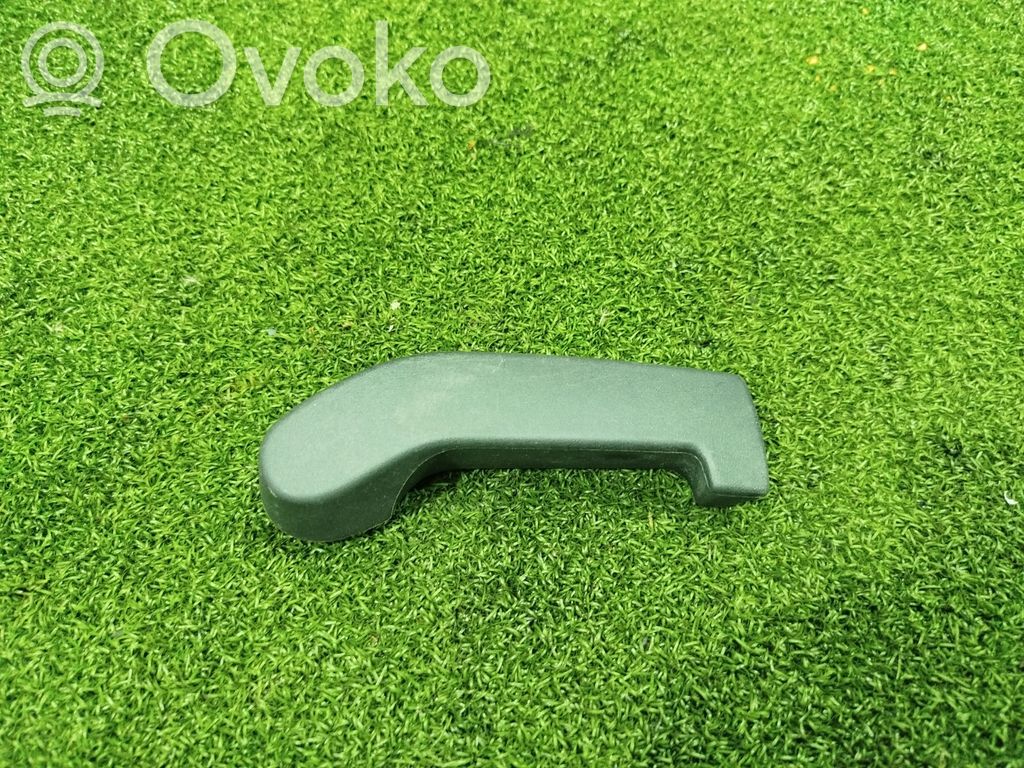 Loading door interior handle   8200766676