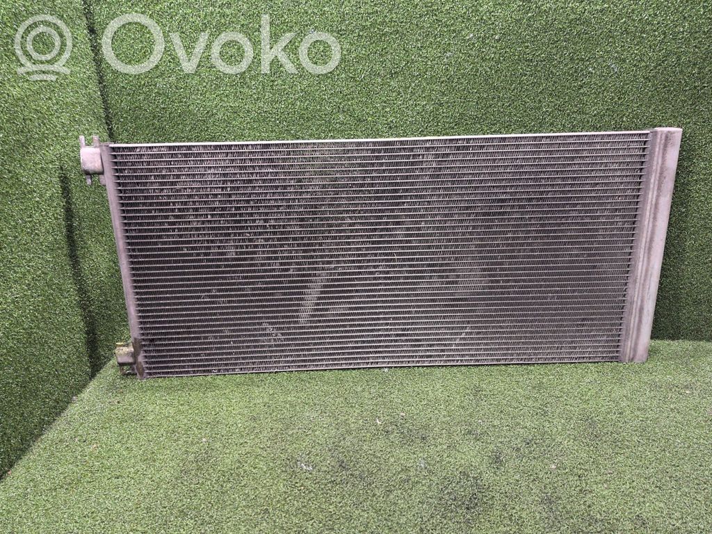 Opel Vivaro Radiator răcire A/C (condensor) 