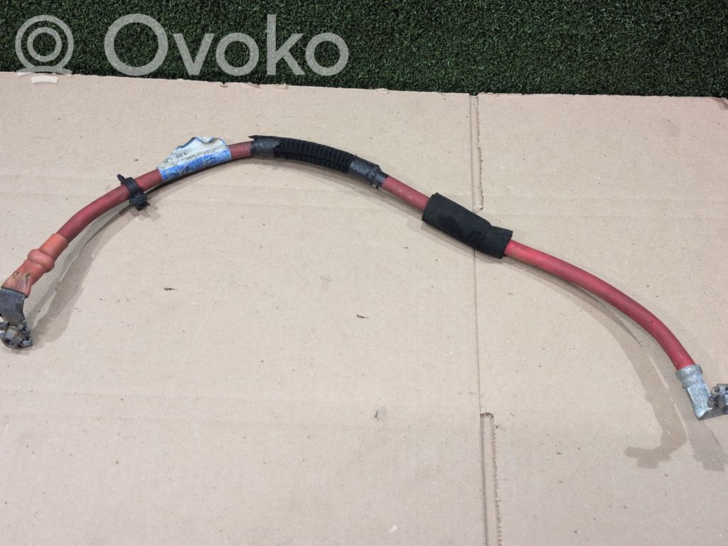 Opel Vivaro Pluskaapeli (akku) 