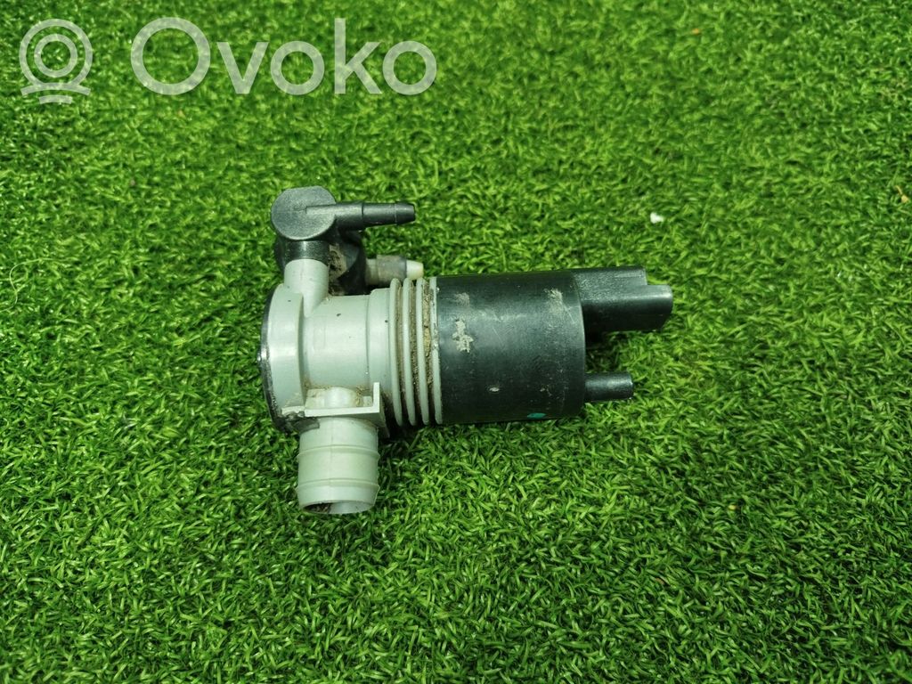 Opel Vivaro Windscreen/windshield washer pump 