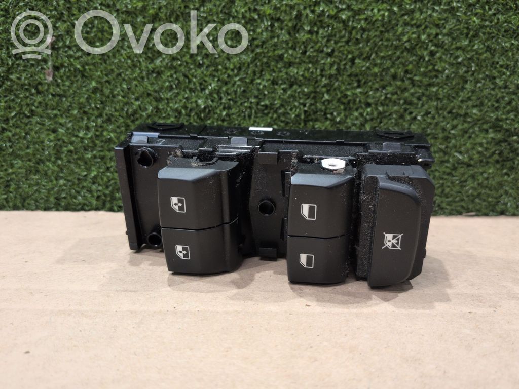 KIA Ceed Electric window control switch 