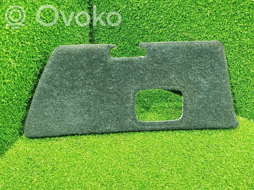 Mitsubishi Pajero (C) pillar trim 