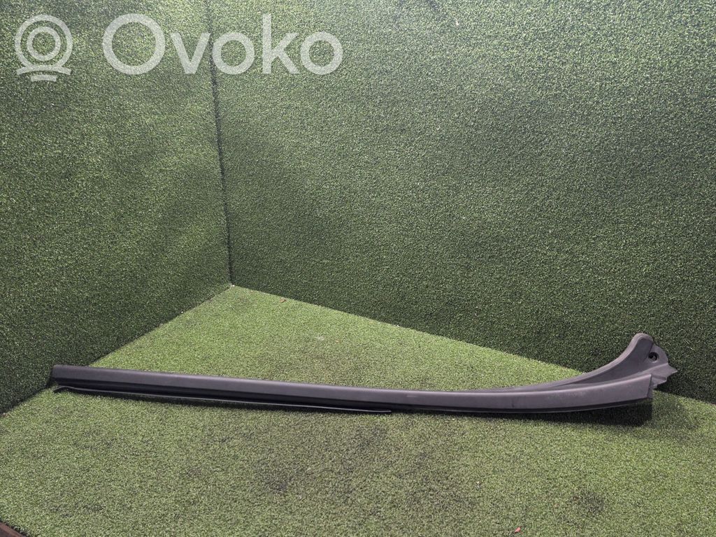 Renault Trafic III (X82) Windshield trim 