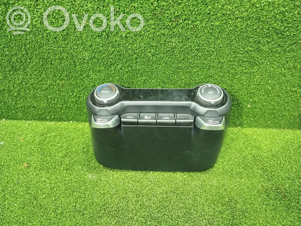 KIA Stonic Climate control unit 