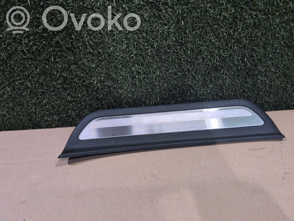 KIA Pro Cee'd III Moldura protectora del borde trasero 