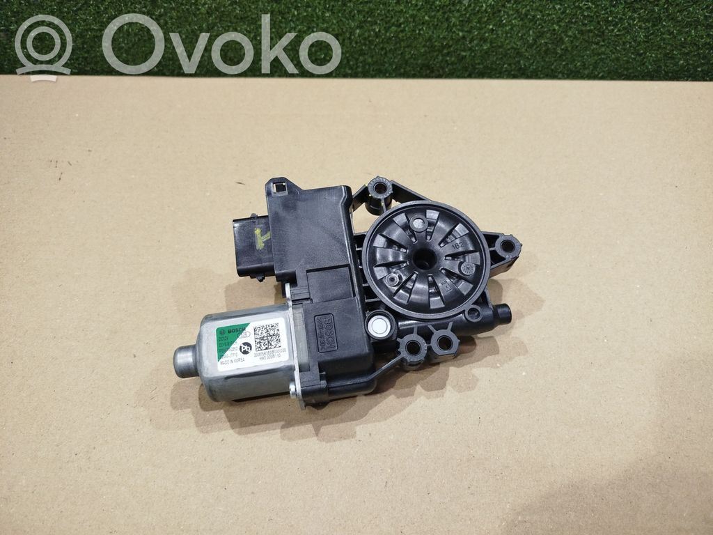 Silnik regulatora szyby drzwi przednich   1137329020,92450J7710,200915B3B0