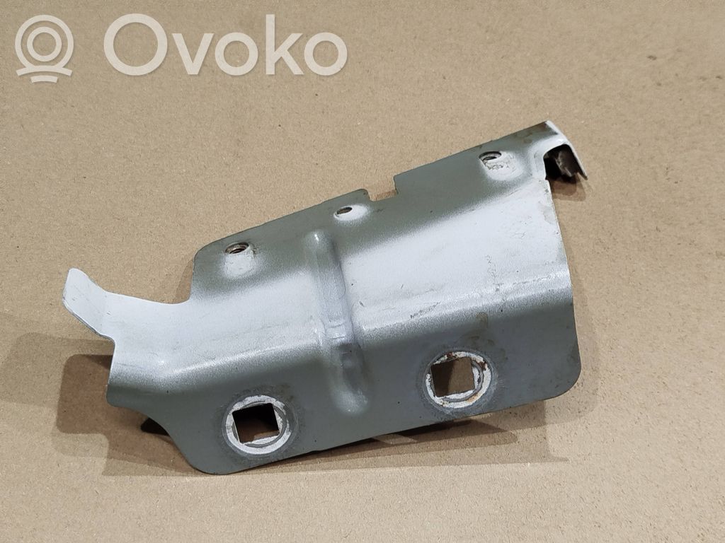 Renault Master III Fender mounting bracket 