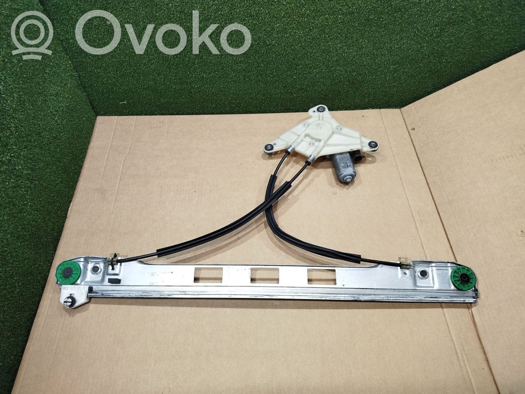 Renault Master III Elektryczny podnośnik szyby drzwi przednich 