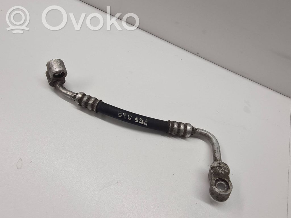 Ilmastointilaitteen putki (A/C)   8390347