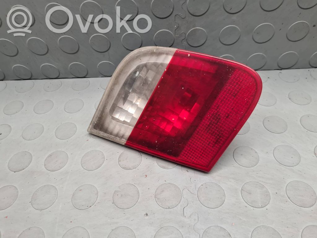 BMW 3 E46 Tailgate rear/tail lights 