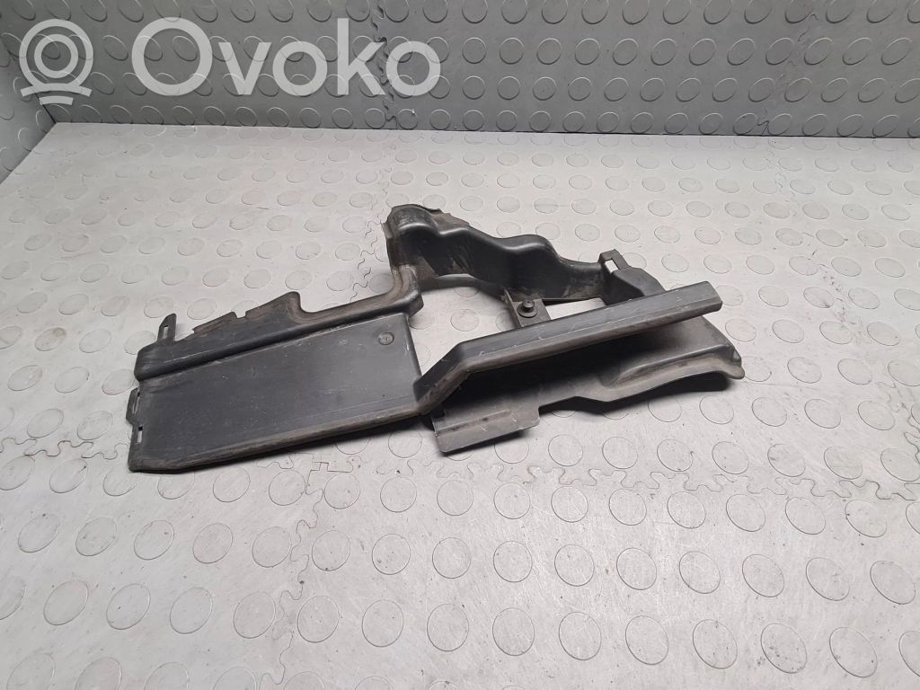BMW 7 E65 E66 Lufteinlass Luftführung 