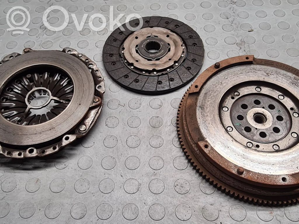 Clutch set kit   C0704075,324063810,124052310