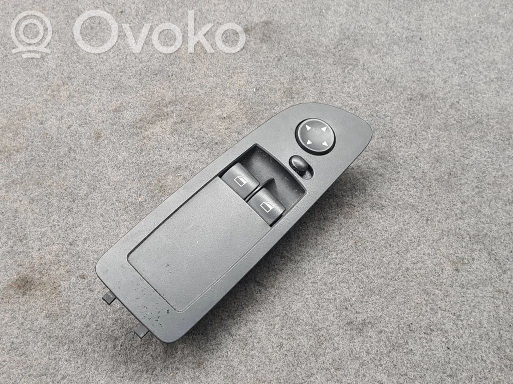Electric window control switch   9167157