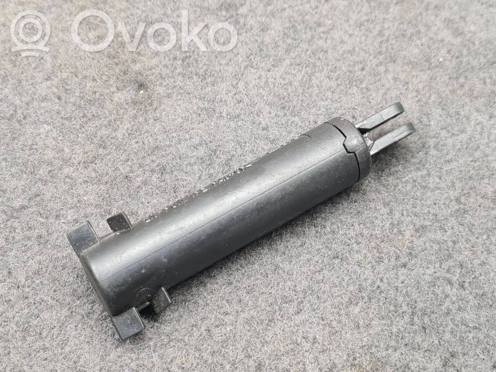 BMW 5 E60 E61 Otros repuestos del interior 