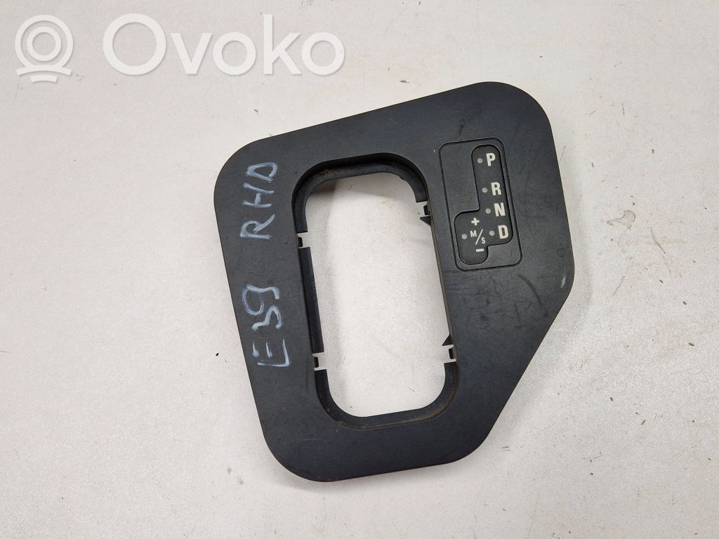 BMW 5 E39 Pavarų perjungimo svirties apdaila (plastikinė) 