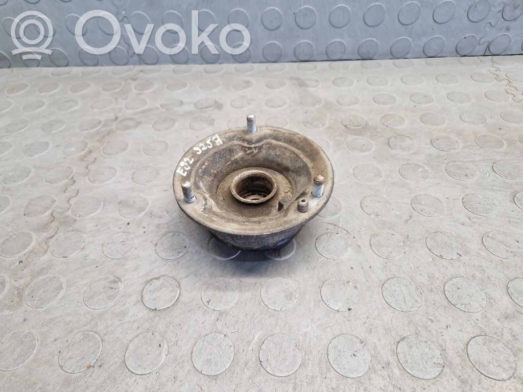 BMW 3 E92 E93 Front upper strut mount 