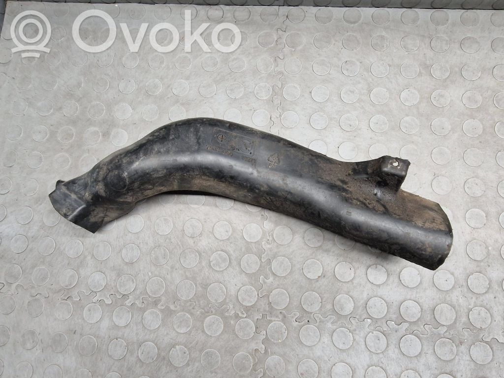 BMW X5 E53 Air intake duct part 