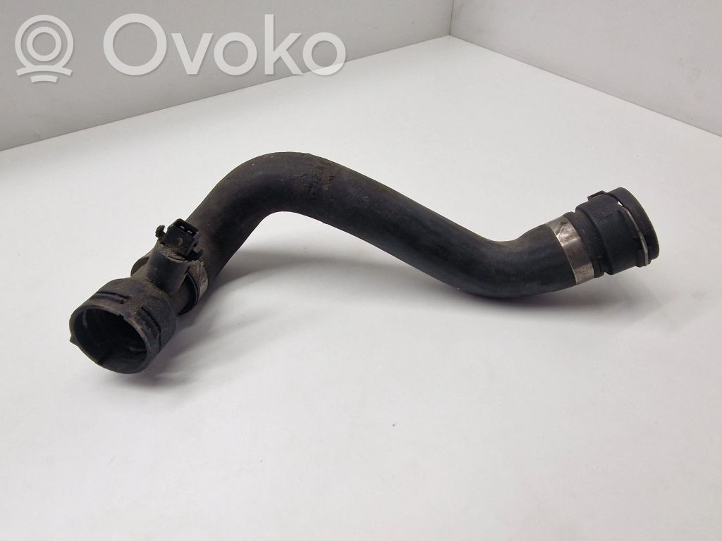 Engine coolant pipe/hose   1436408