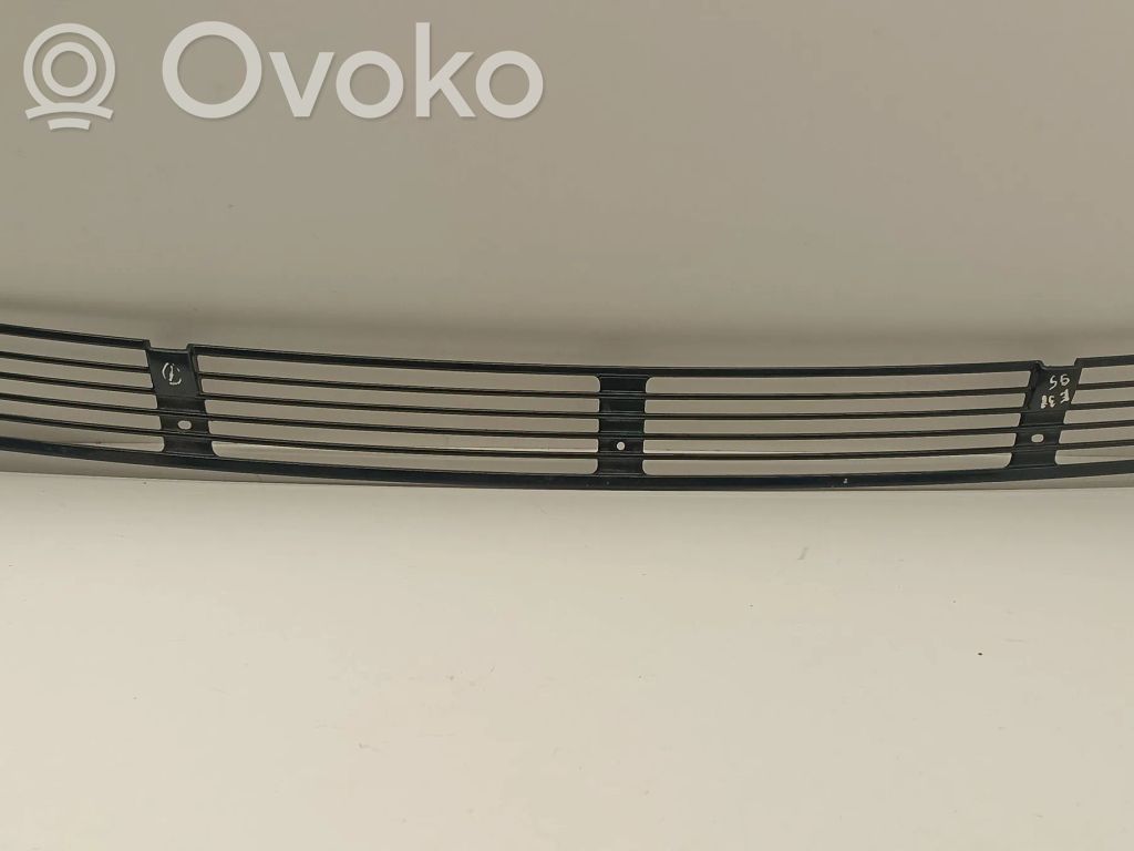 BMW 7 E38 Grille calandre de capot 