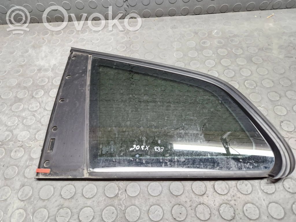 BMW X3 E83 Vidrio lateral trasero 