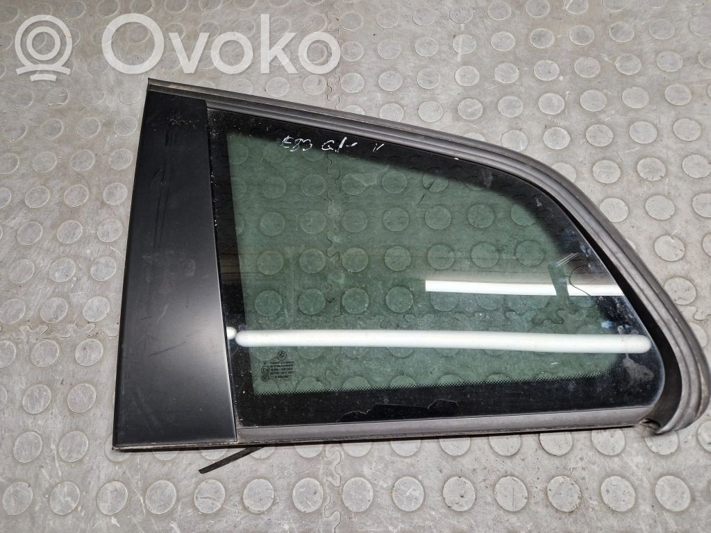 BMW X3 E83 Vidrio lateral trasero 