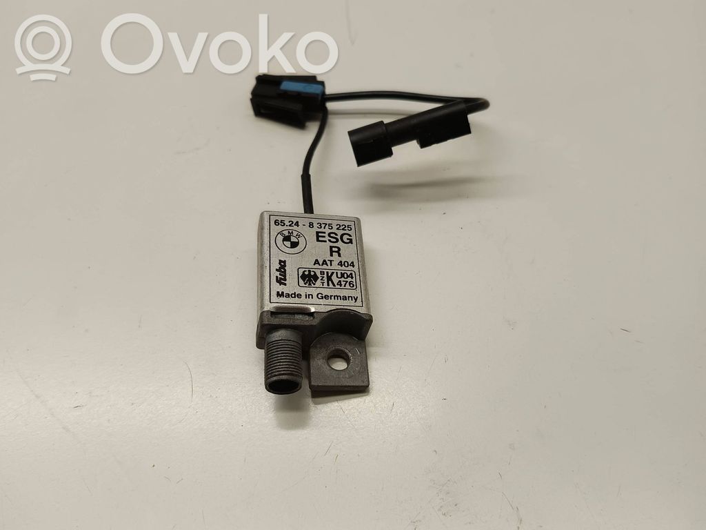 BMW 5 E39 Antenos stiprintuvas 